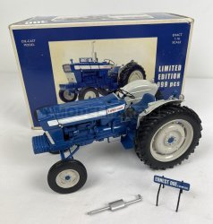 Universal Hobbies UH2705D